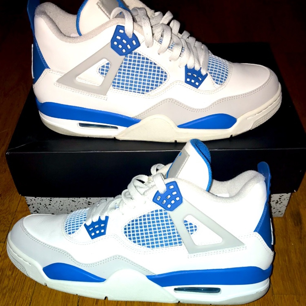 Air Jordan 4 Retro Mens size 11